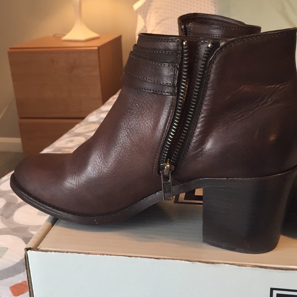 Frye Short Boot - Picture 3 of 7